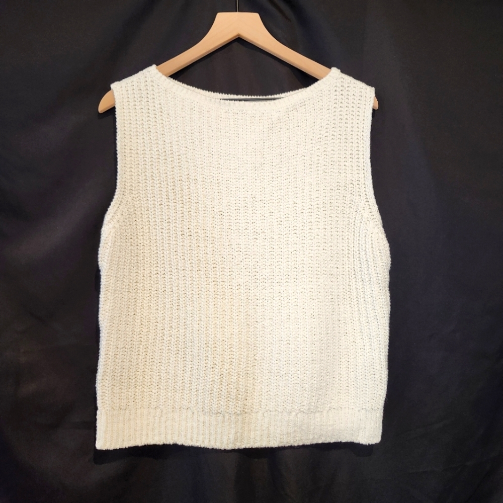 Abercrombie & Fitch Cream Sweater Vest